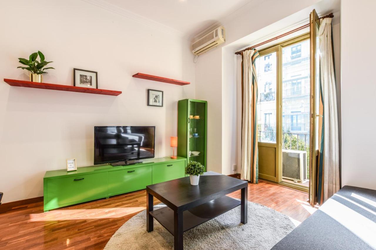 Апартаменты Apartamento Puente De Segovia Мадрид Экстерьер фото