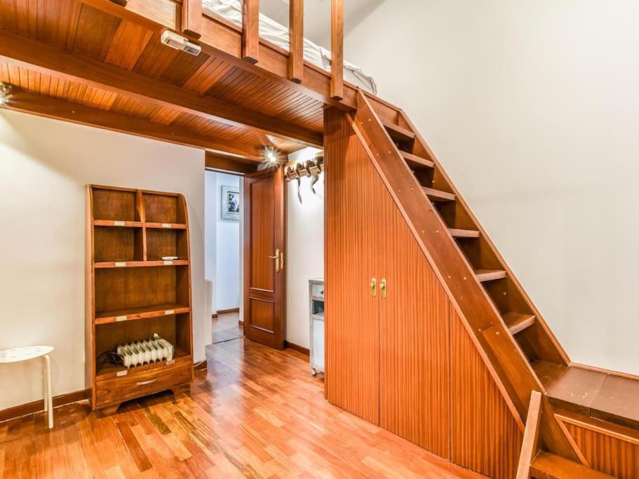 Апартаменты Apartamento Puente De Segovia Мадрид Экстерьер фото